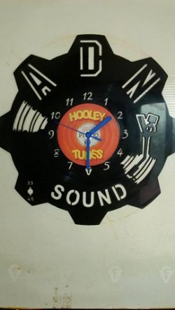 ADN Sound Vinyl Record Clock