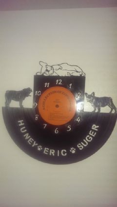 Brit]tish Bulldog With French Bulldogs 2 Vinyl Record Clock