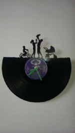 Family Vinyl Record Clock