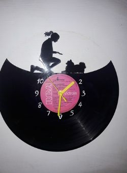 Pomeranian And Girl Themed Vinyl Record Clock