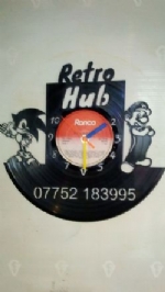 Retro Hub Vinyl Record Clock