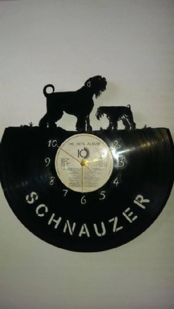 Schnazer Vinyl Record Clock